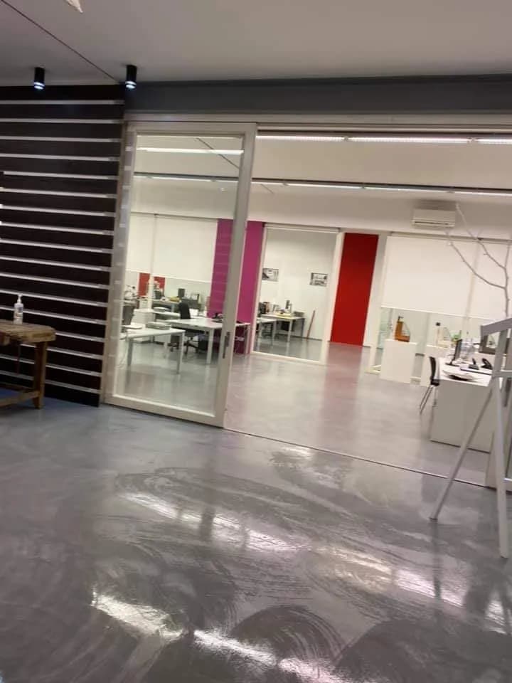 Birou curățat profesional